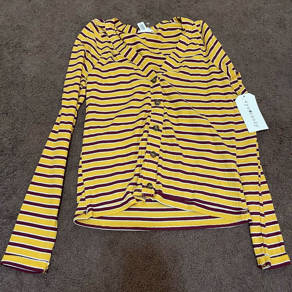 Eye Candy Juniors top. Size. Large.